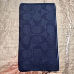 Coach Signature Logo Elegant Black Wallet Billfold